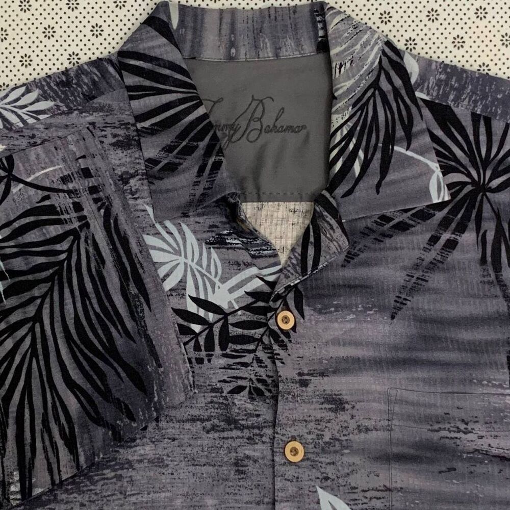 Tommy Bahama 100% Silk Camp Shirt Men L Gray Black Tropical Palm Leaf
